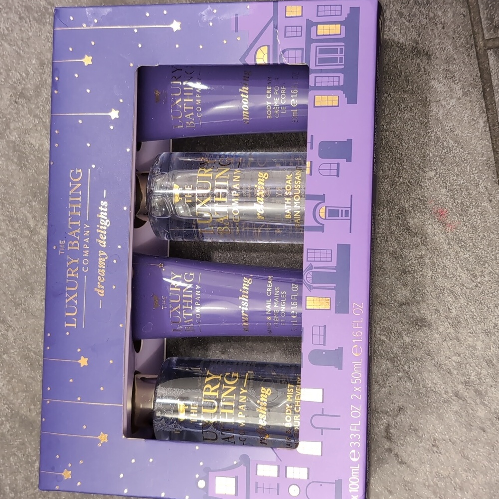FREE With Purchase!! The Luxury Bathing Company Dreamy Delights